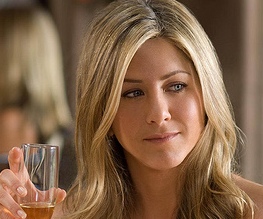 Aniston in Pretend Wife: Let The Underwhelming Begin