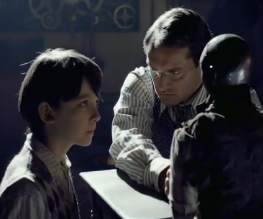 Scorsese’s new flick Hugo gets its first trailer